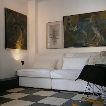 Maison Leopold Bed & Breakfast