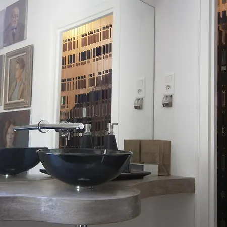 Maison Leopold Bed & Breakfast